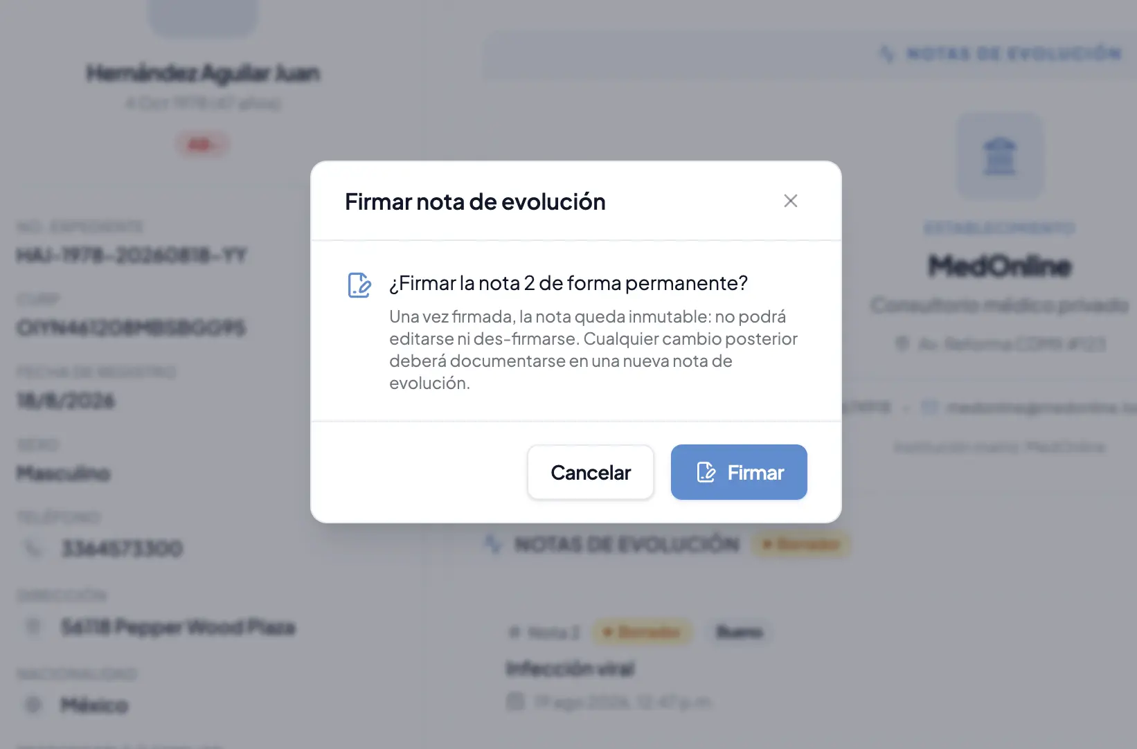 Diálogo de confirmación al firmar una Nota de Evolución en MedOnline, advirtiendo que una vez firmada la nota queda inmutable